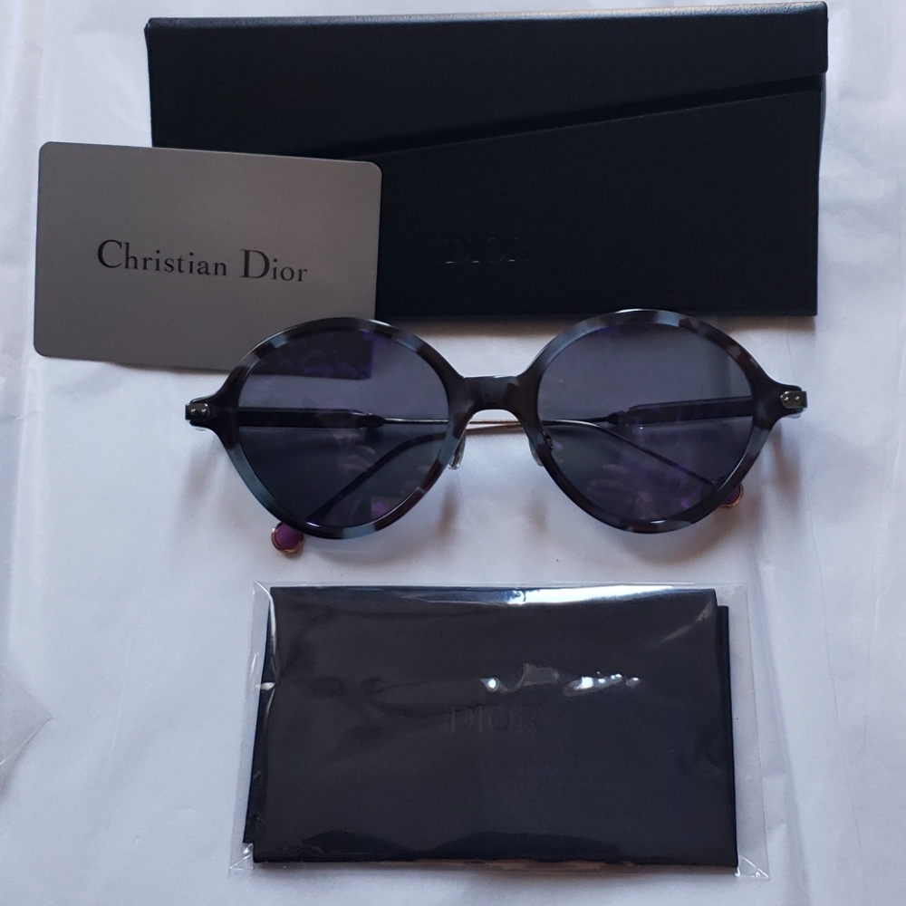 Dior 52 mm umbrage sunglasses - Picture 1 of 6
